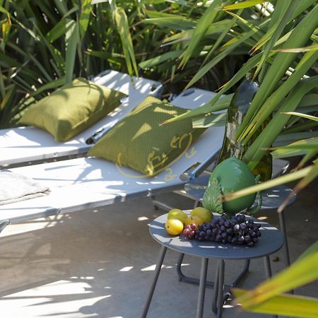 오스투니 Td Dimora Del Giglio With Organic Garden With Pool 빌라 외부 사진