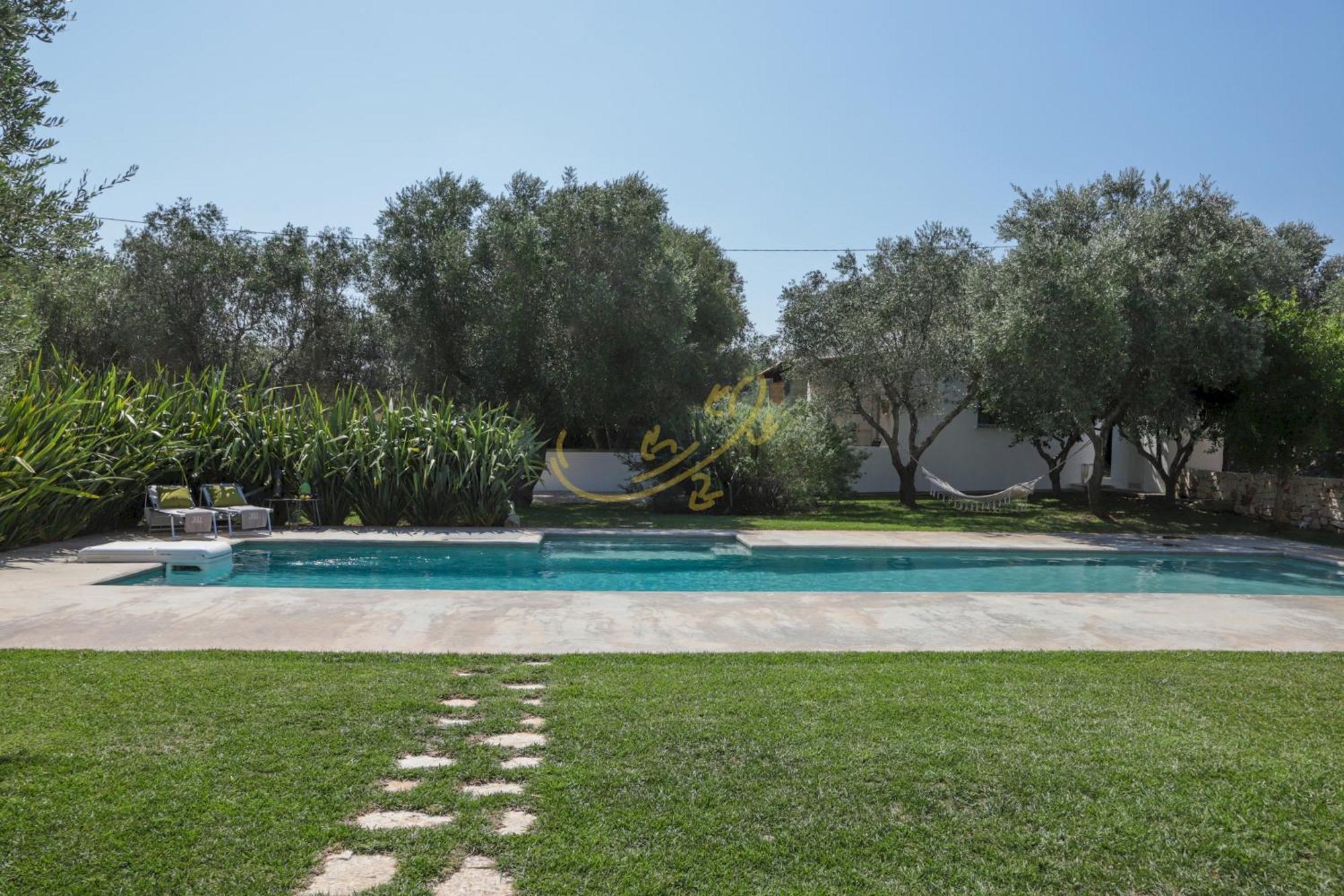오스투니 Td Dimora Del Giglio With Organic Garden With Pool 빌라 외부 사진